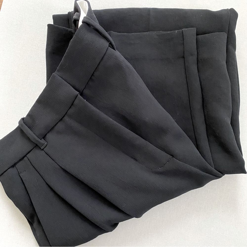 Aritzia Wilfred The Effortless Pant, size 2, Black